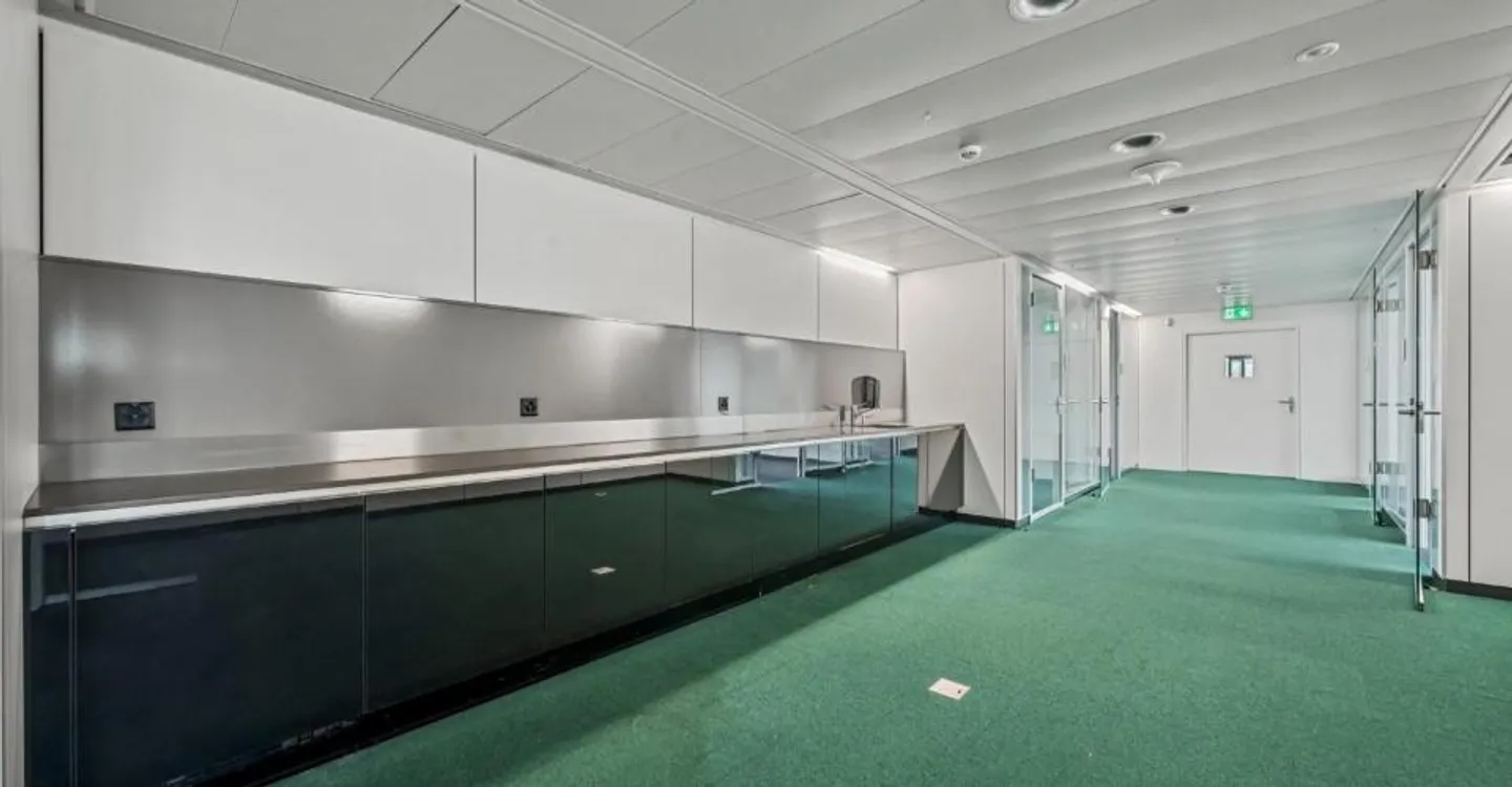 Modernes Büro mit Weitblick - Foto 6 von 11