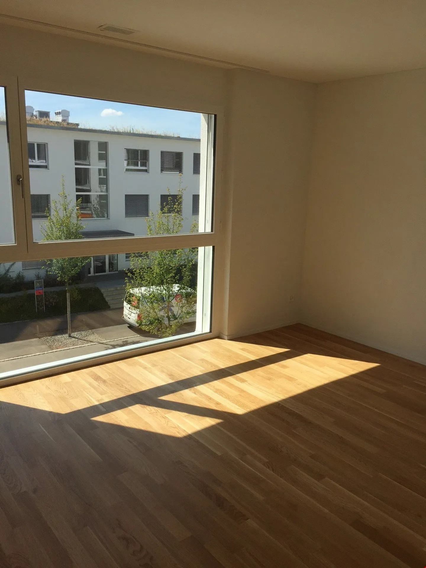 Appartement moderne de 2,5 pièces au rez-de-chaussée - Photo 6 sur 9