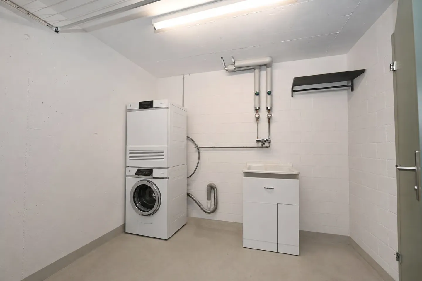 Exklusive 3.5-Zimmer-Wohnung auf Eigentumsstandard in Zürich-Schwamendingen - Foto 11 von 12