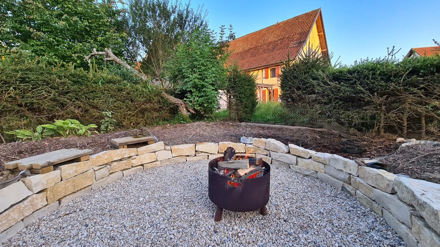 Casa spaziosa con giardino, stalla, fienile - Foto 10 di 47