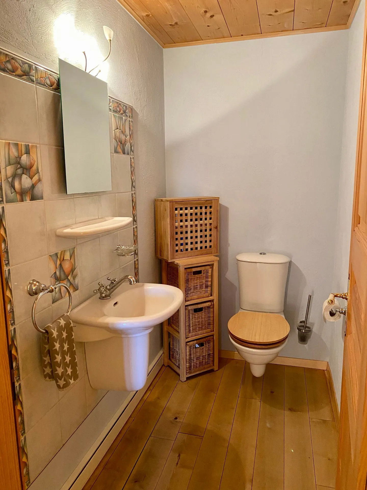 Casa spaziosa con giardino, stalla, fienile - Foto 14 di 47