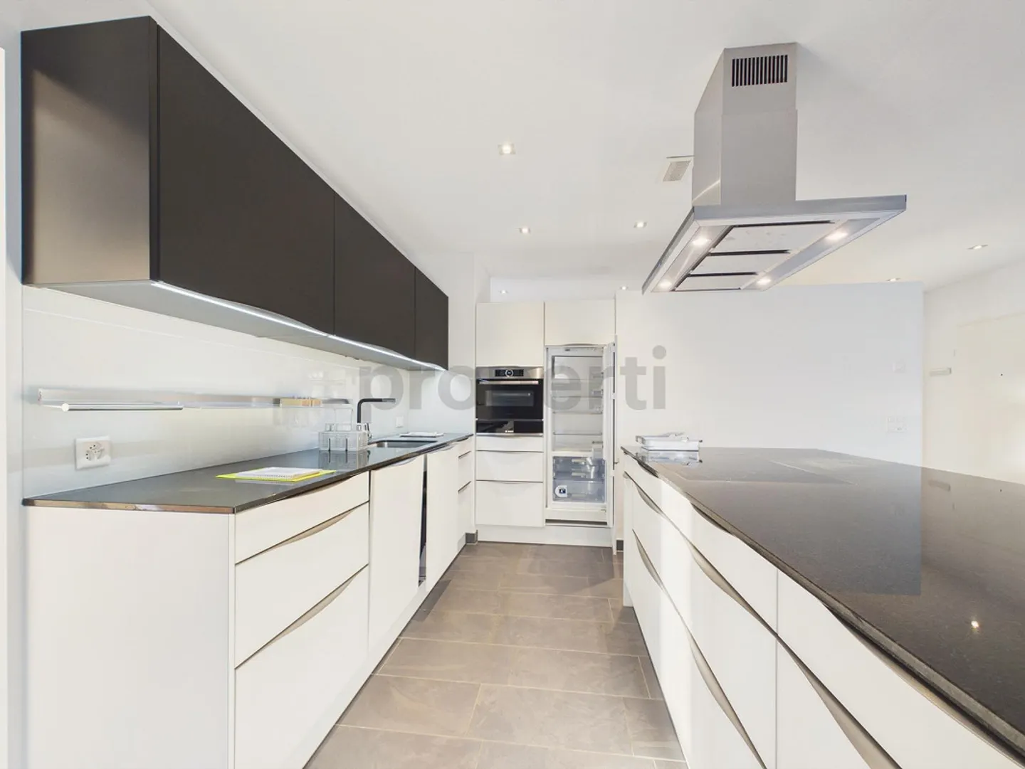 Appartamento moderno di 4,5 stanze con balcone, Dachsen - Foto 2 di 10