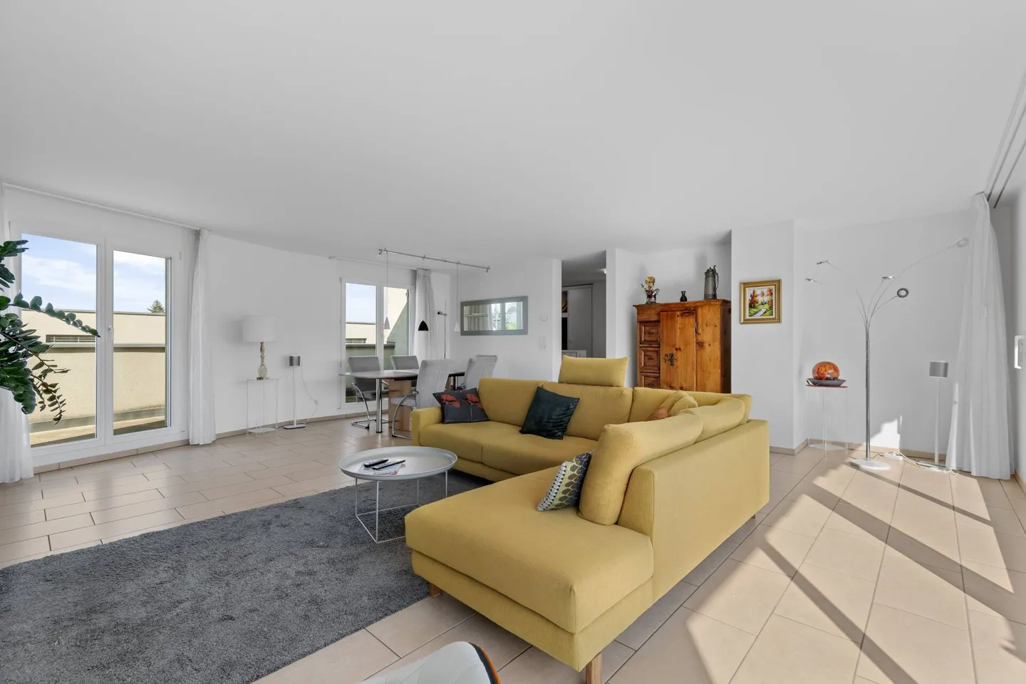 Sonnige Attikawohnung an zentraler Lage! - Foto 2 von 11