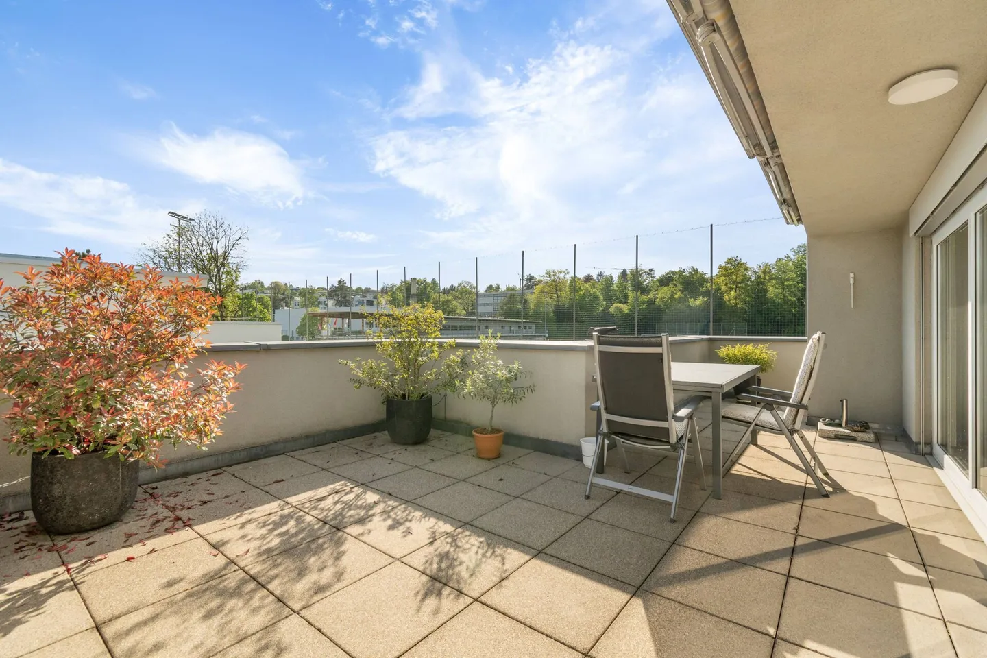 Sonnige Attikawohnung an zentraler Lage! - Foto 1 von 11