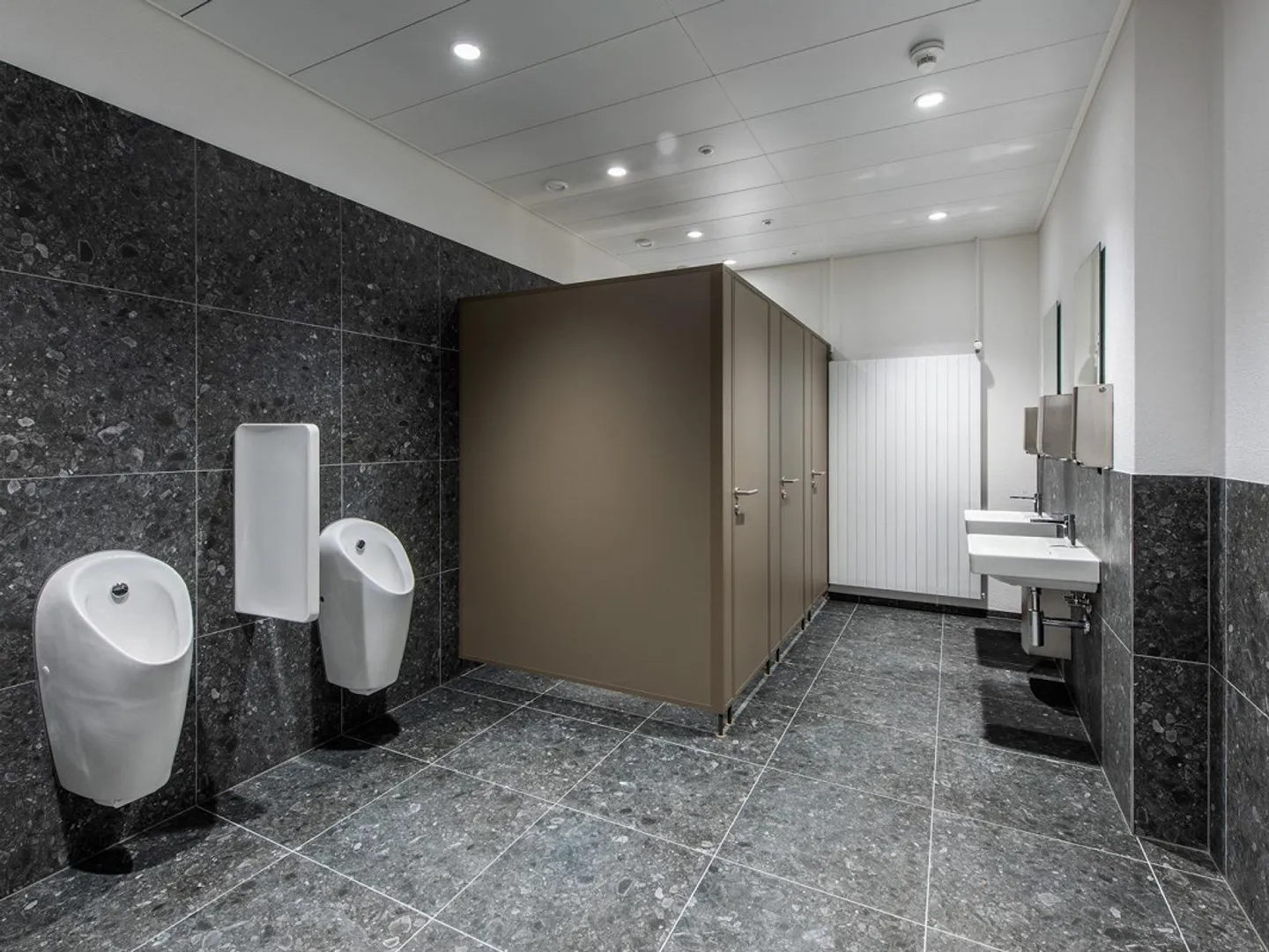 Spazio ufficio moderno di 134 m² nel complesso commerciale COMBO a Buchs AG - Foto 6 di 8