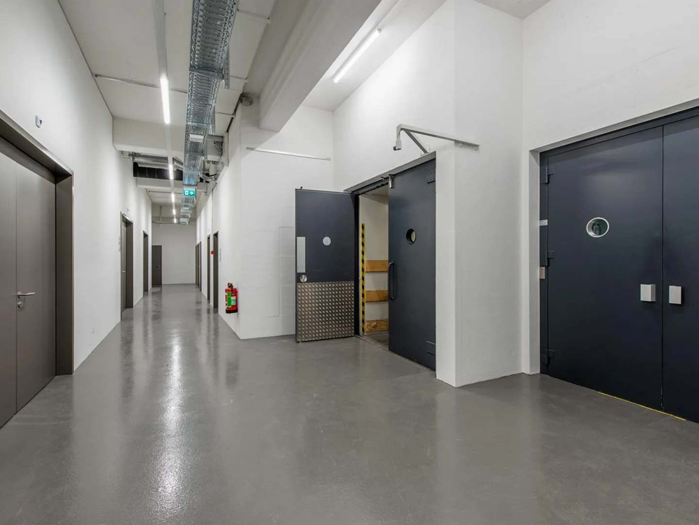 Spazio ufficio moderno di 134 m² nel complesso commerciale COMBO a Buchs AG - Foto 7 di 8