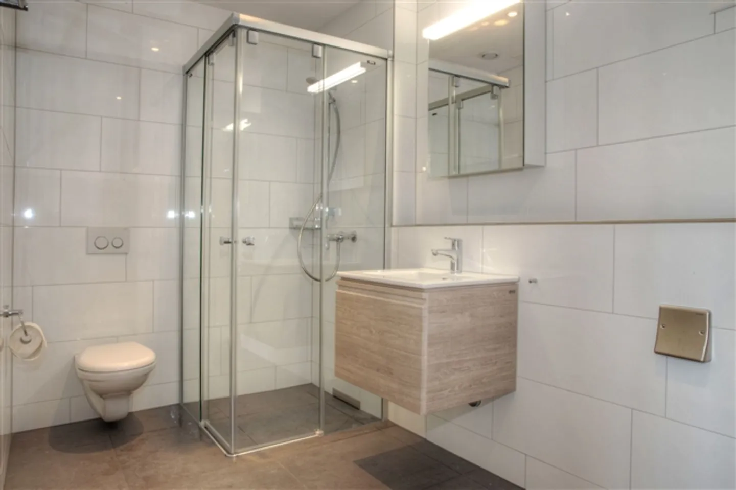 Duplex 1.5 Room Apartment in the Attic - Photo 2 of 4