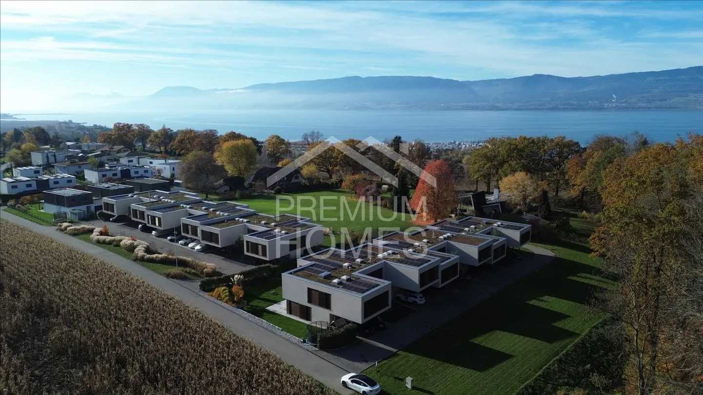 Moderne Architektur und ungehinderte Aussicht - Foto 2 von 13