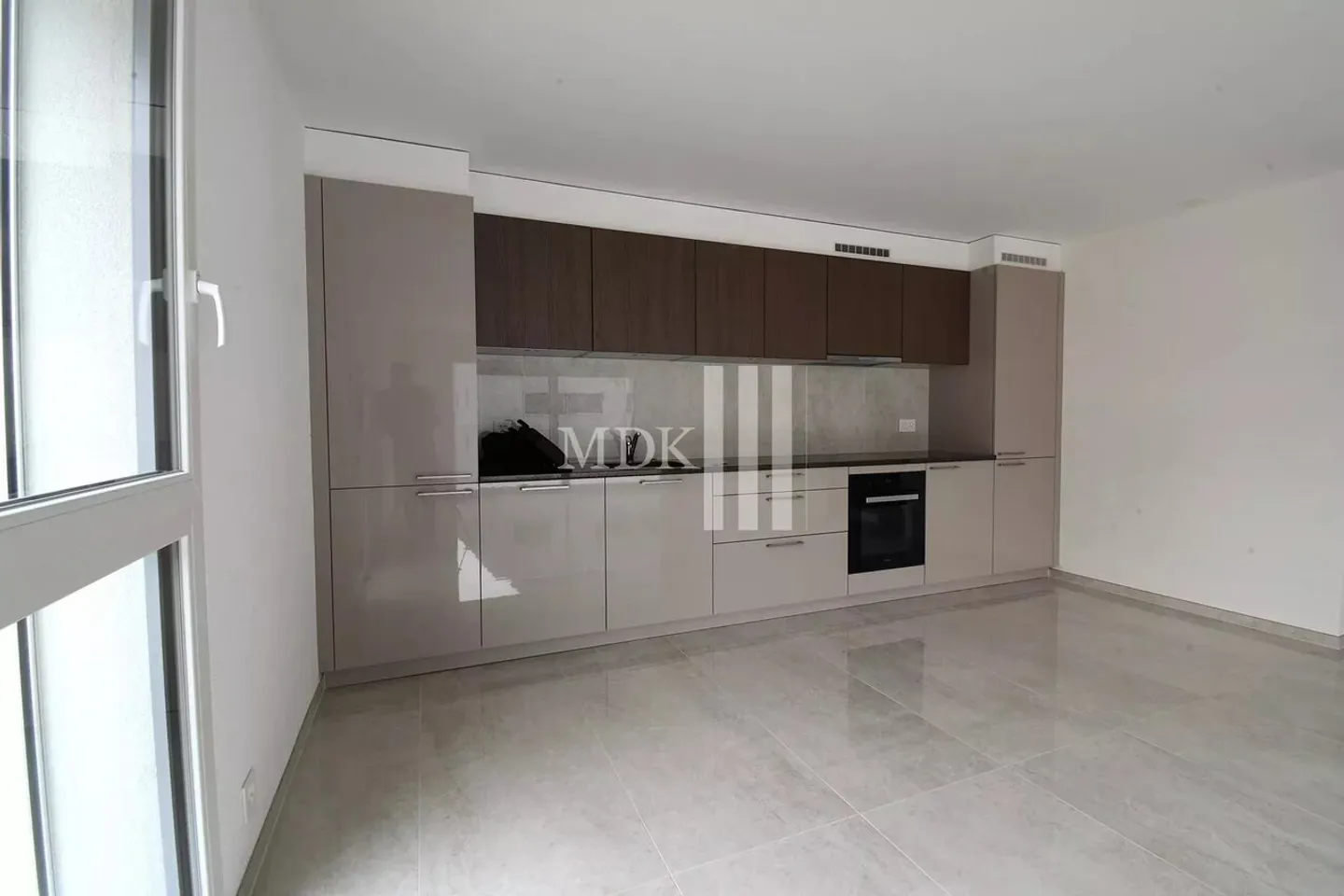 Appartement moderne 3.5 pièces - Photo 2 sur 10