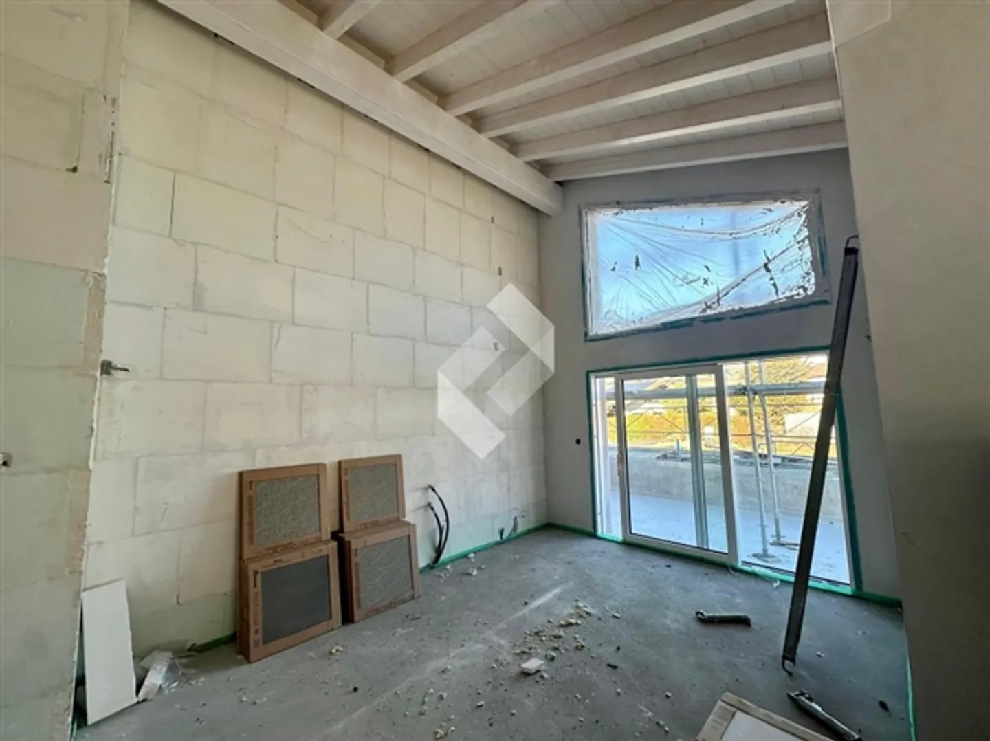 Attique, grand volume - Photo 11 sur 13