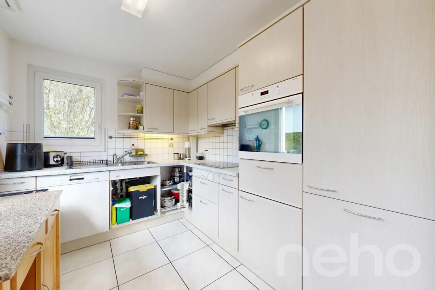 Appartement duplex de 4,5 pièces avec espace supplémentaire à Henau - Photo 5 sur 12