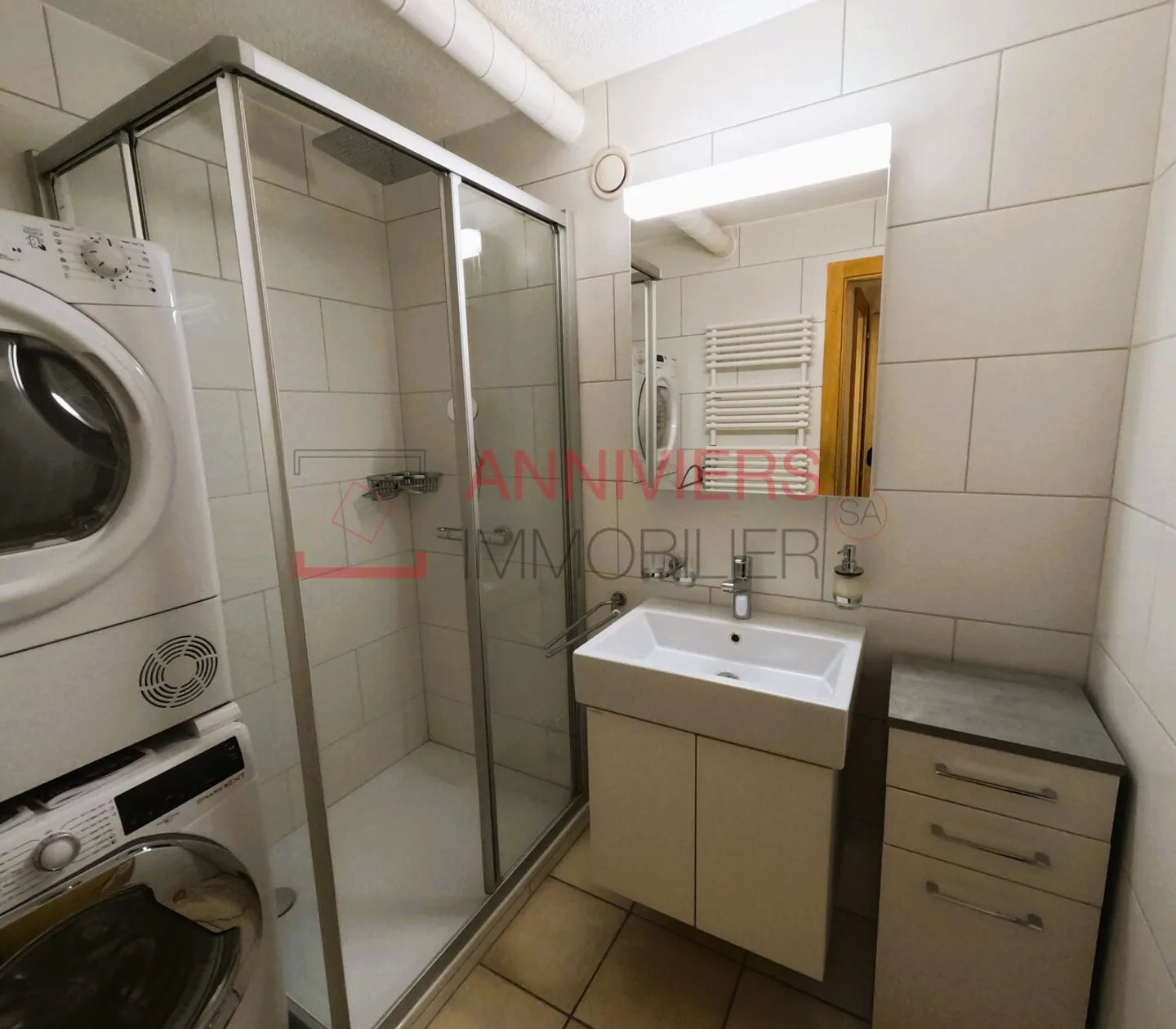 Charming 3.5 room renovated apartment with large balcony in Grimentz - Photo 17 of 30