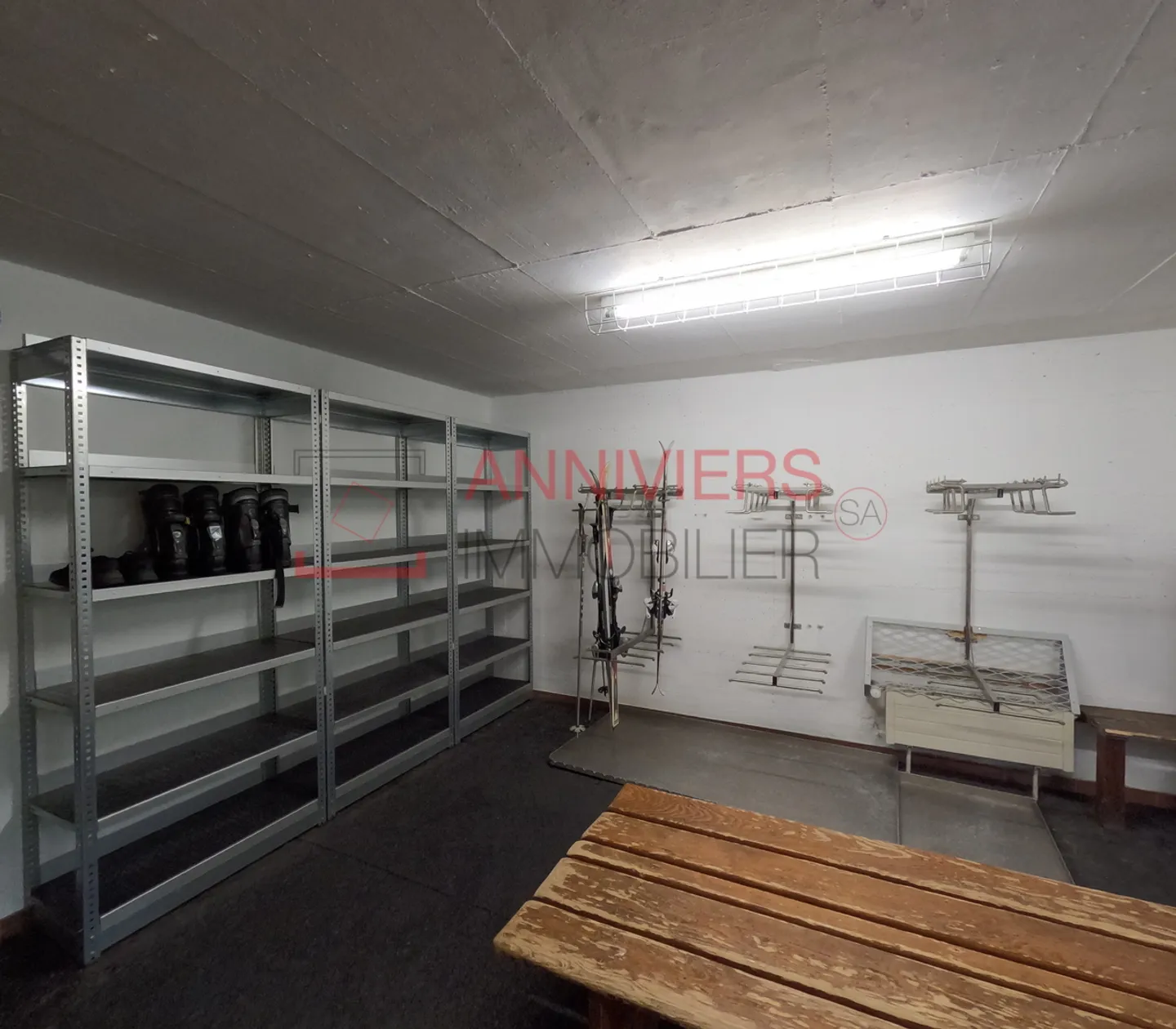 Charming 3.5 room renovated apartment with large balcony in Grimentz - Photo 27 of 30