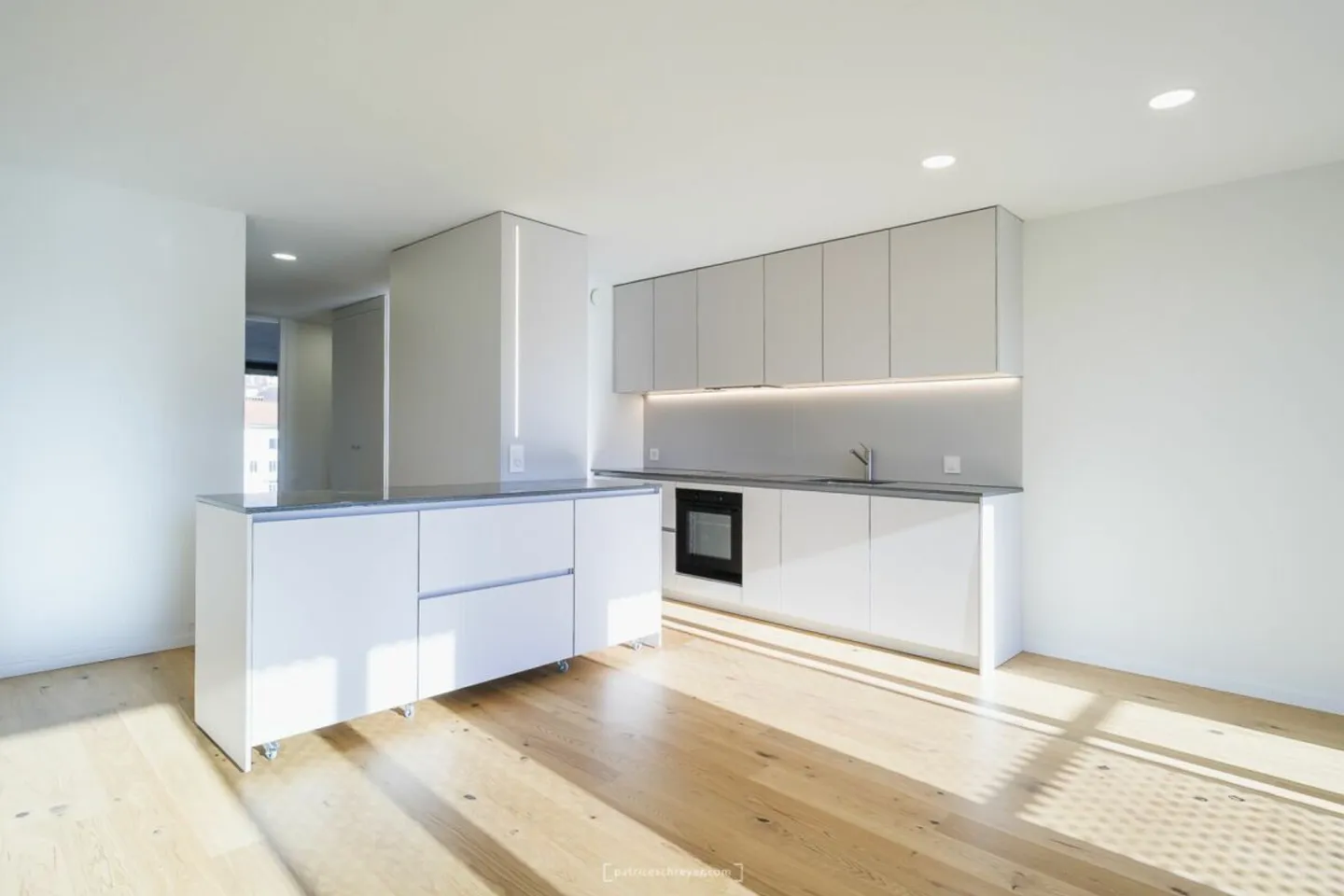 Bellissimo appartamento di 6,5 stanze recentemente ristrutturato - Foto 5 di 8