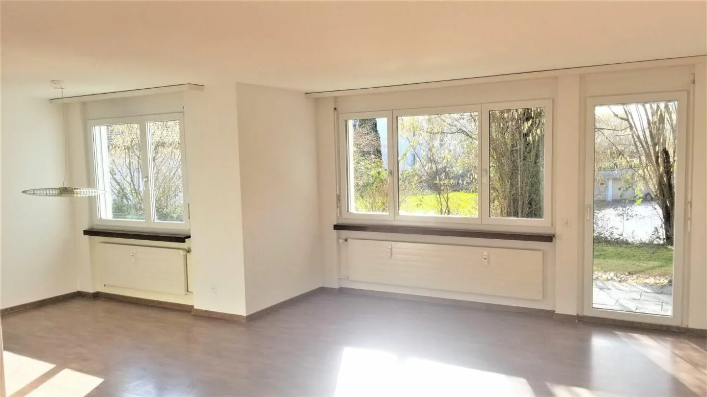 Garden apartment for your well-being - FREE PARKING for 1 year included! - Photo 5 of 13