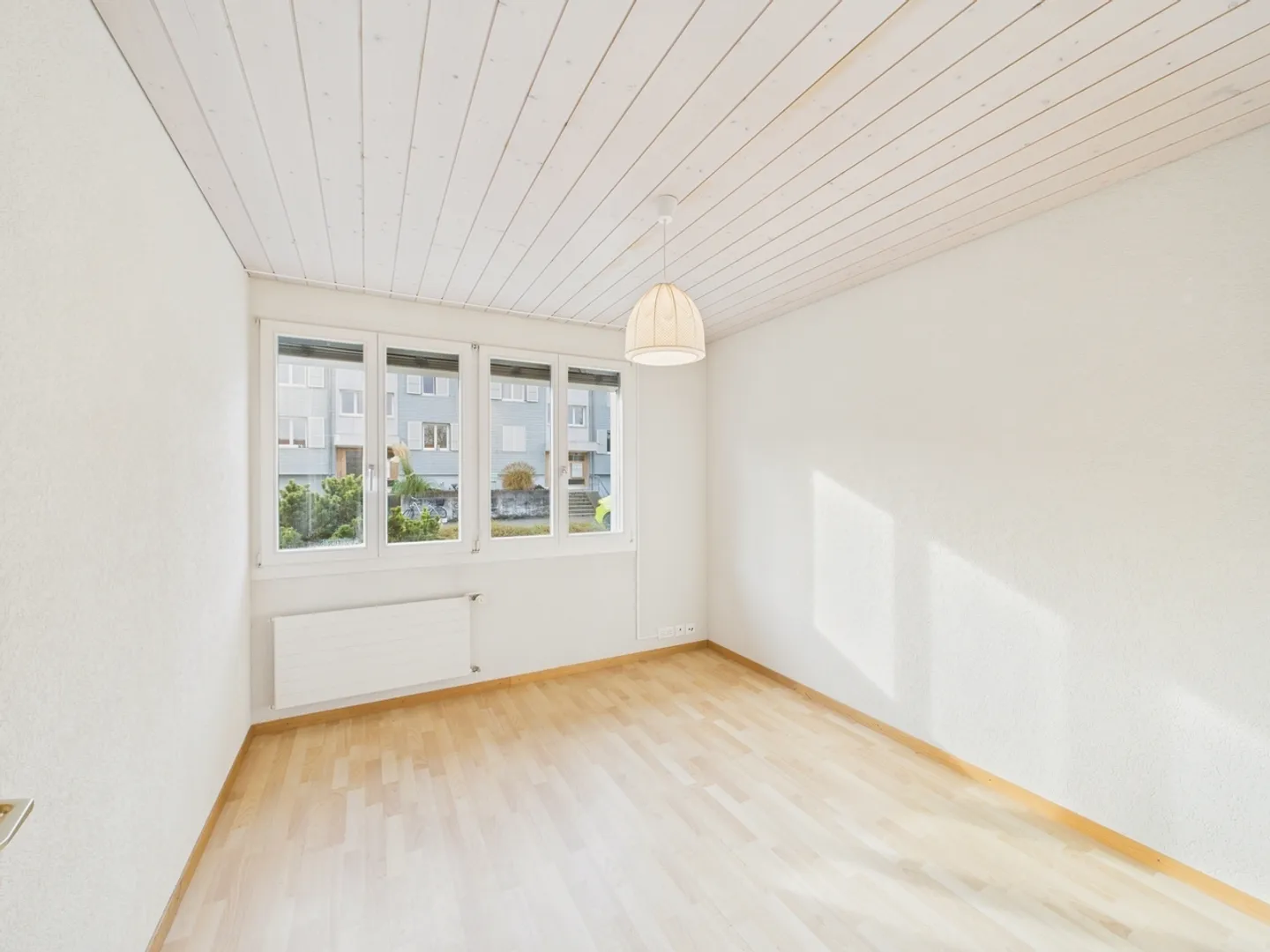 Charmante maison de ville de 4,5 pièces à Münchenbuchsee - Photo 8 sur 13