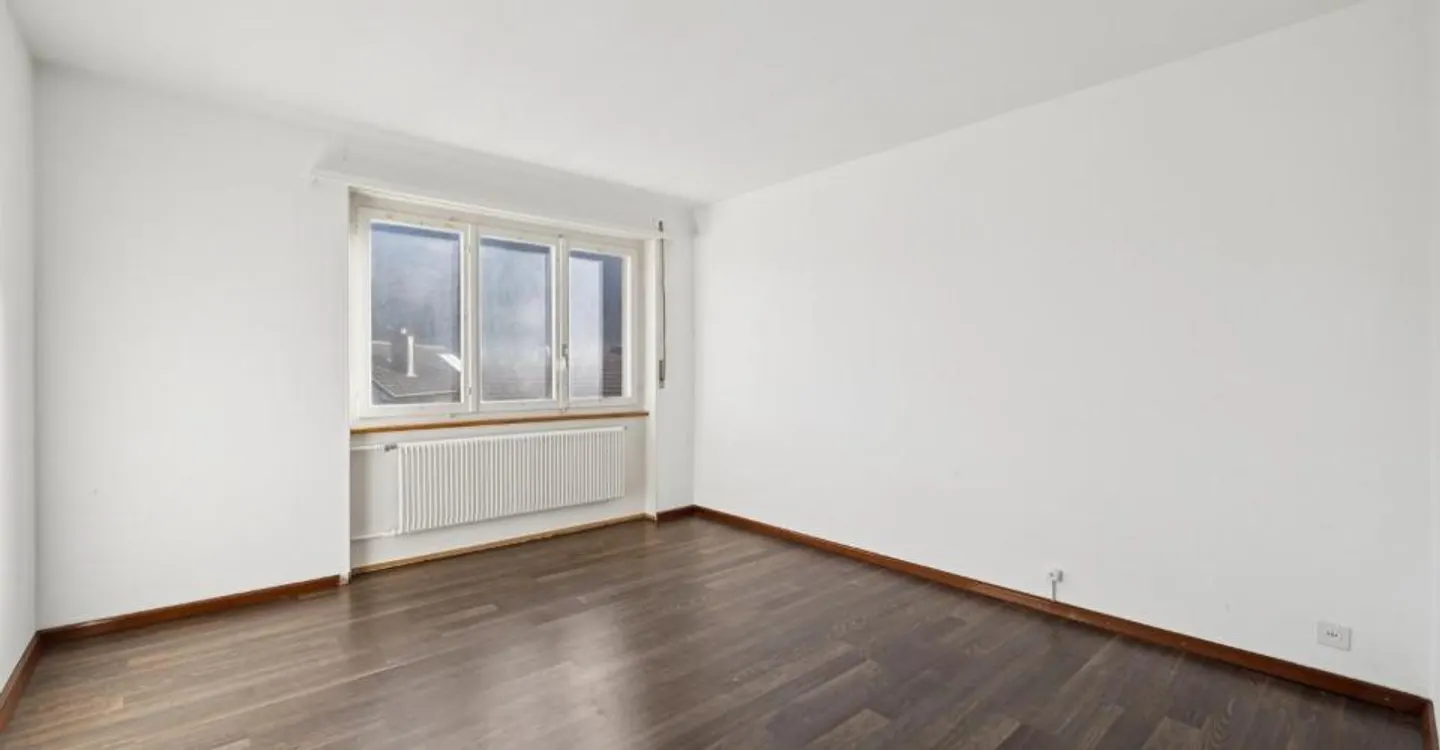 Haus mit zwei Wohnungen mit großem Transformationspotenzial - Foto 5 von 10