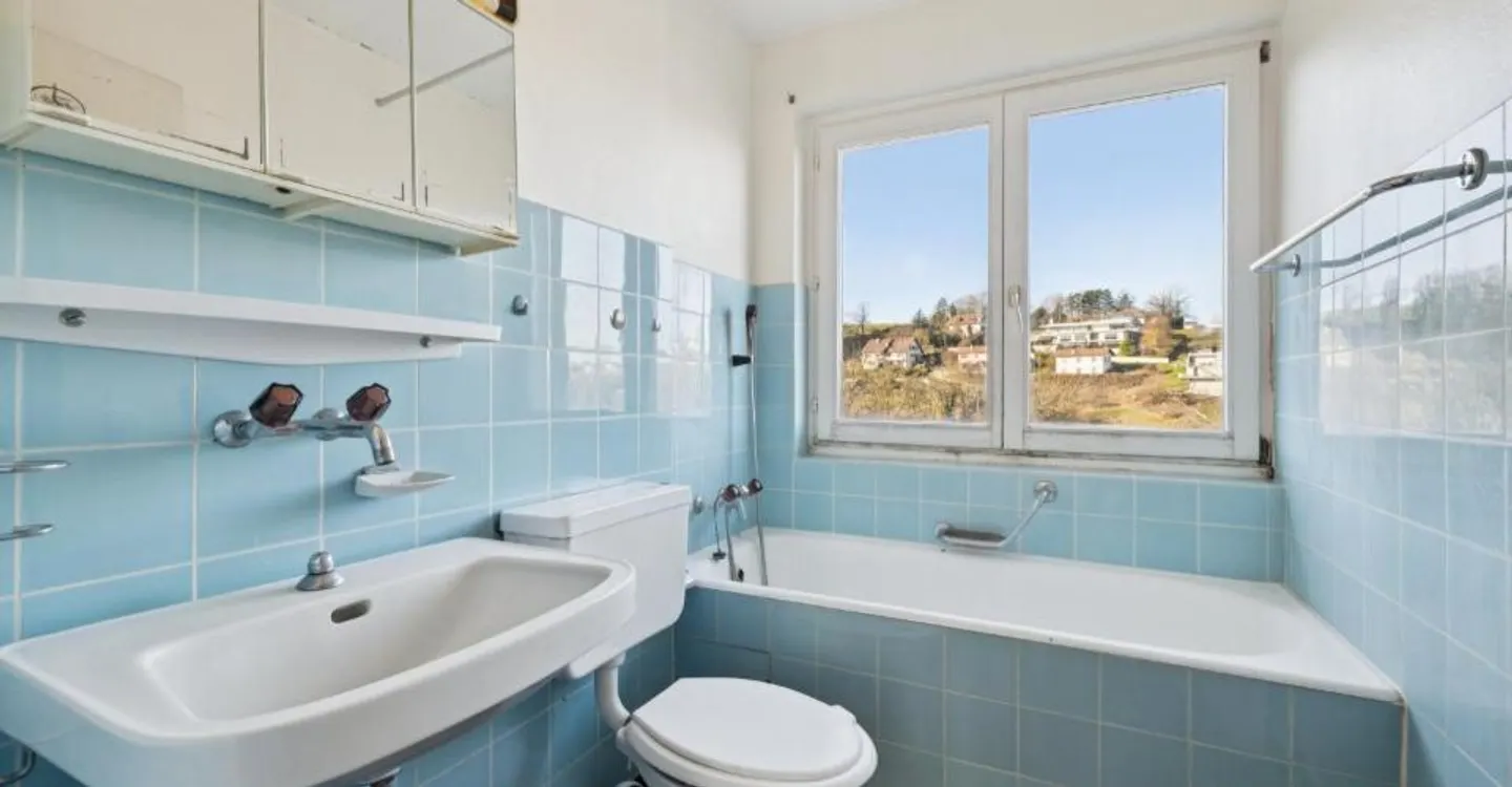 Haus mit zwei Wohnungen mit großem Transformationspotenzial - Foto 6 von 10