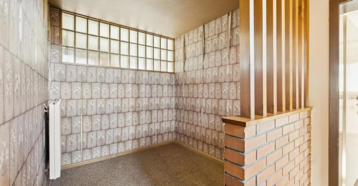 Haus mit zwei Wohnungen mit großem Transformationspotenzial - Foto 9 von 10