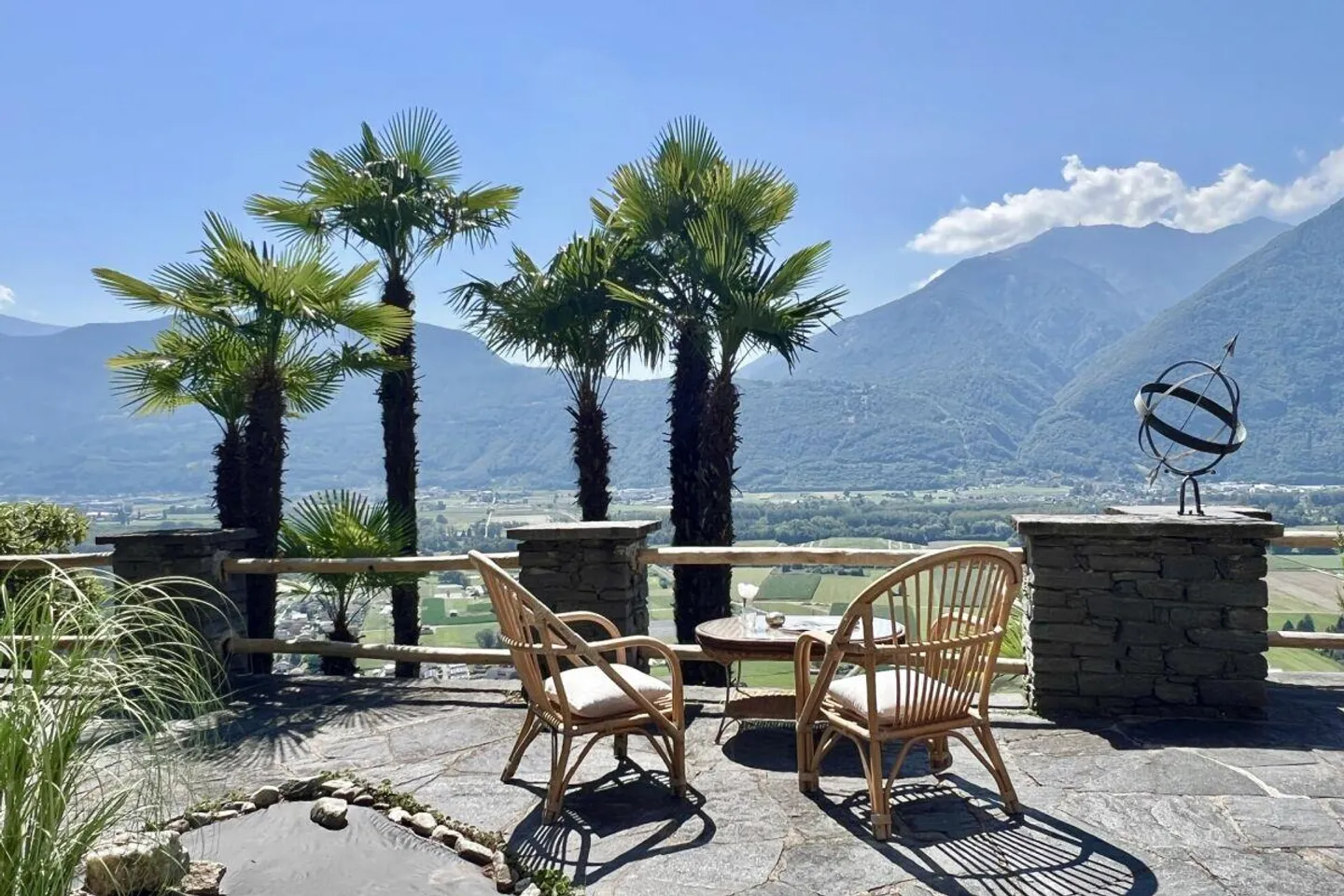Single-family house "Casa delle tre Palme" with separate studio and building reserve - Photo 18 of 30