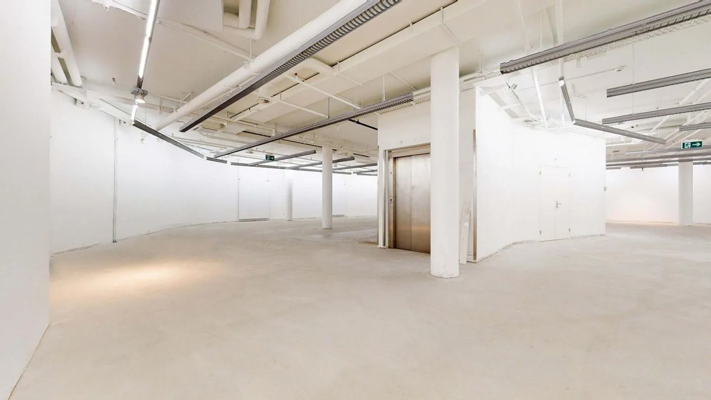 699 m² Sales Area Directly Next to New Yorker! - Photo 6 of 8