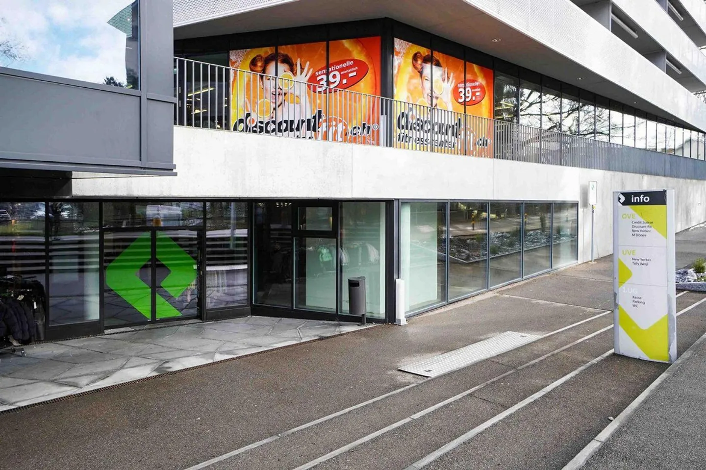 699 m² Sales Area Directly Next to New Yorker! - Photo 2 of 8