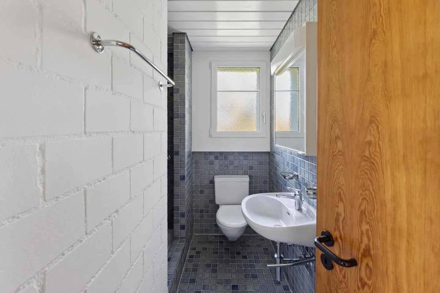 Family-friendly apartment in a quiet location - Photo 4 of 8