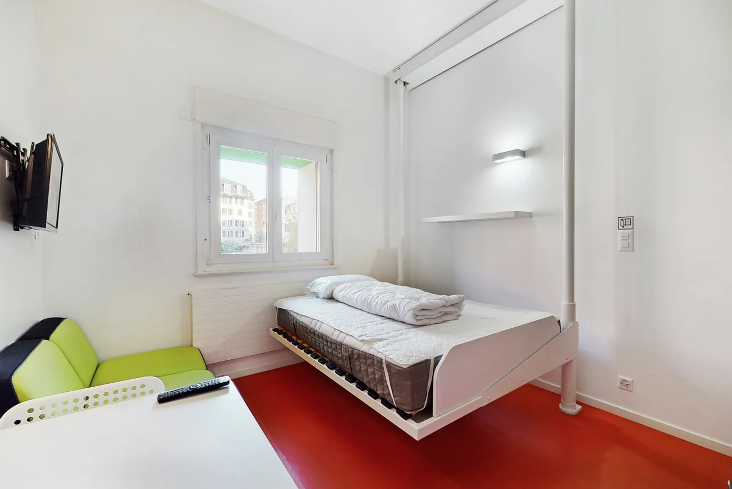 Un monolocale arredato - Buona offerta CHF 300.00 offerto! - Foto 4 di 7