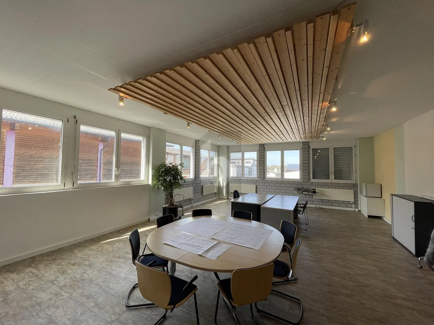 Spazio ufficio in affitto - Foto 1 di 5