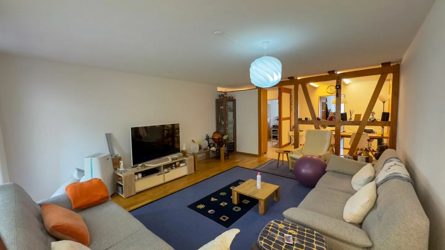Preiswerte 4.5 Zimmerwohnung an ruhiger Lage - Foto 2 von 11
