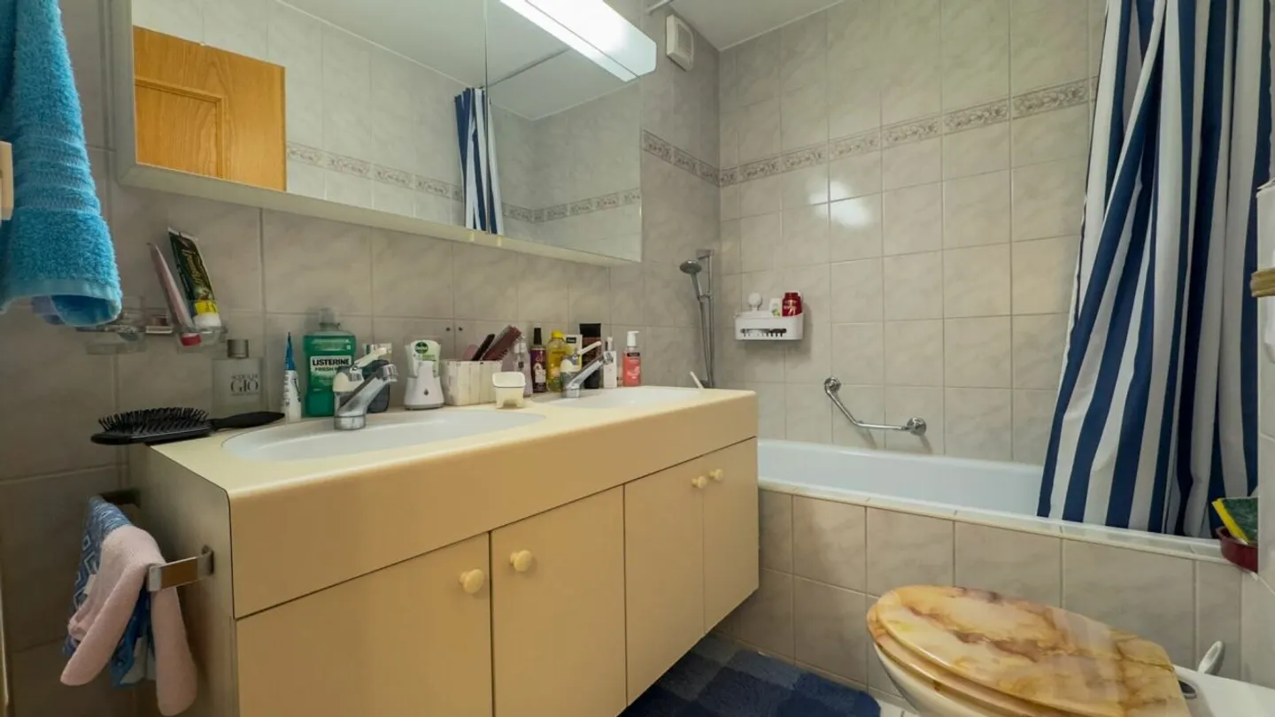 Preiswerte 4.5 Zimmerwohnung an ruhiger Lage - Foto 11 von 11