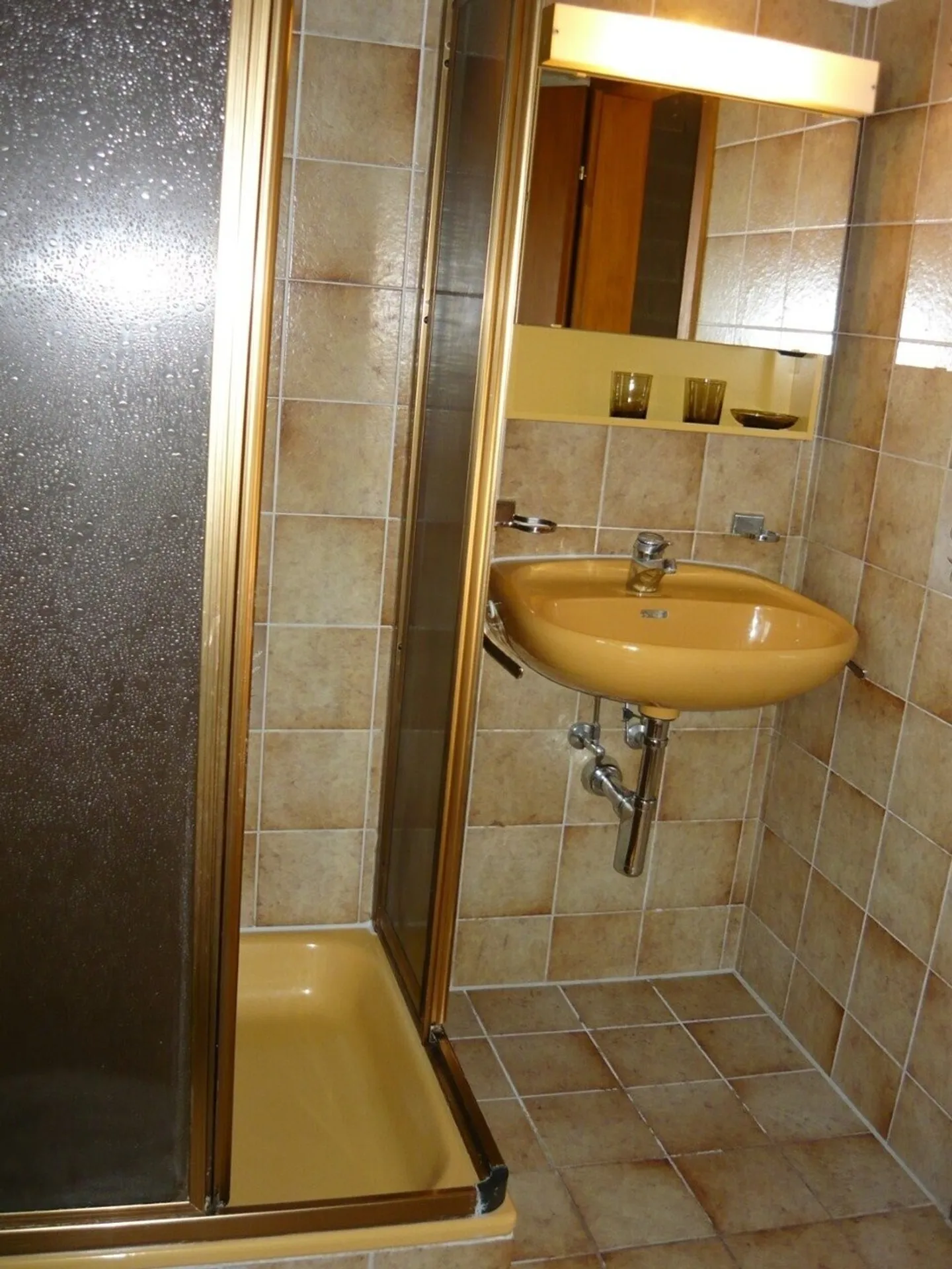 Loft abitativo affascinante - Vivere in tranquillità eppure centralmente a Utzenstorf - Foto 7 di 8