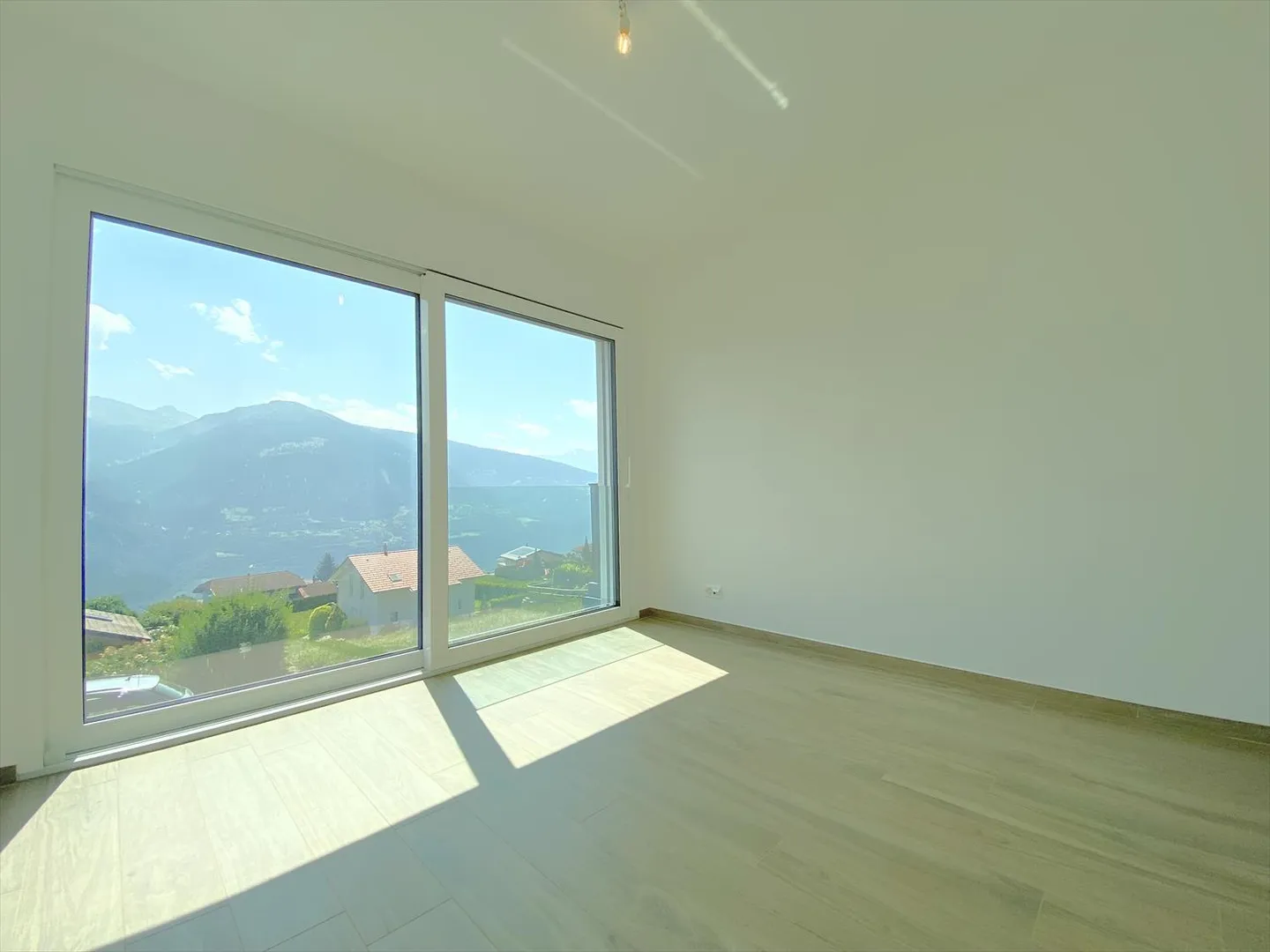 Villa 5.5 pièces - Photo 8 sur 13