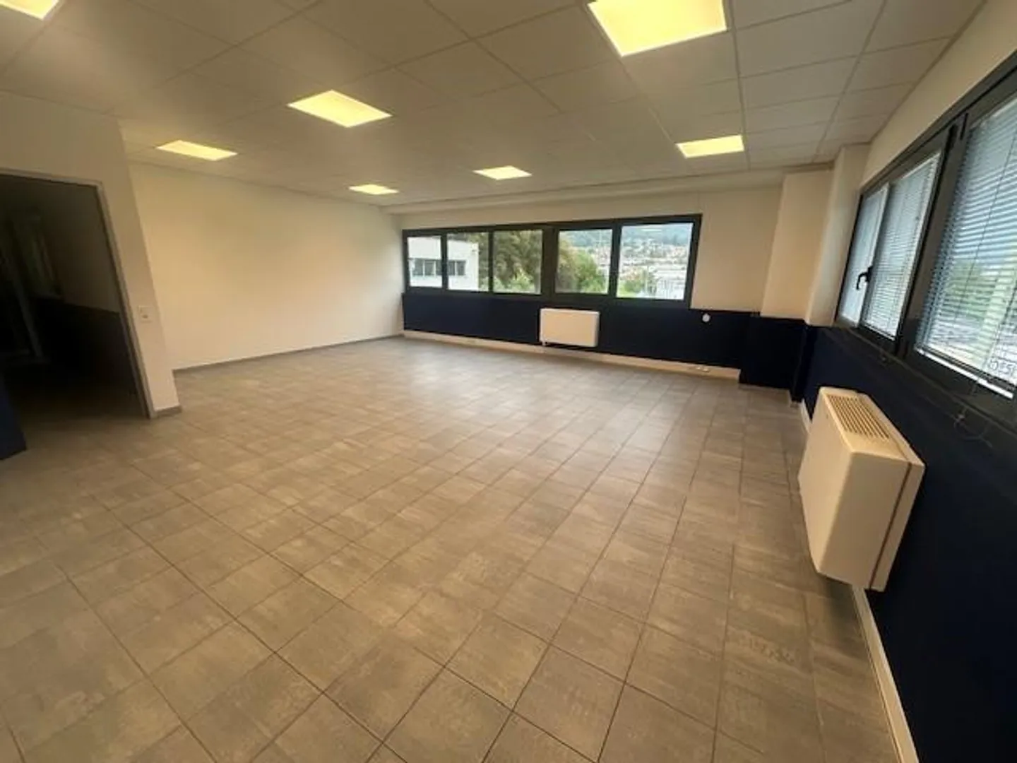 Bureaux modernes à louer à Gravesano - Via al Fiume 1 - Photo 1 sur 11