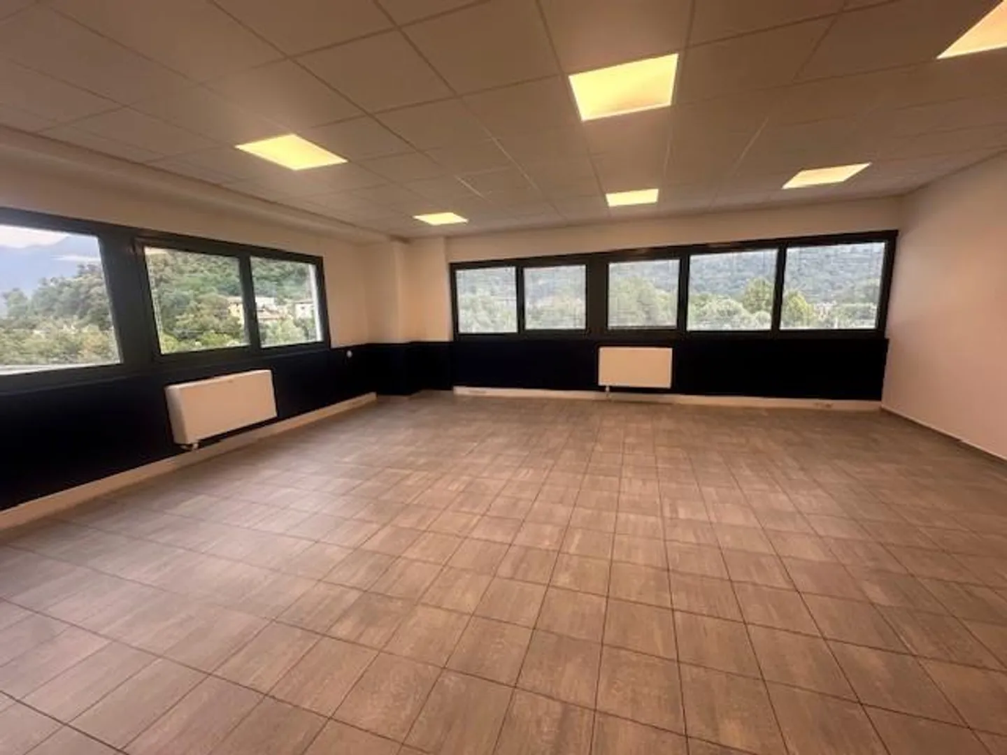 Bureaux modernes à louer à Gravesano - Via al Fiume 1 - Photo 3 sur 11