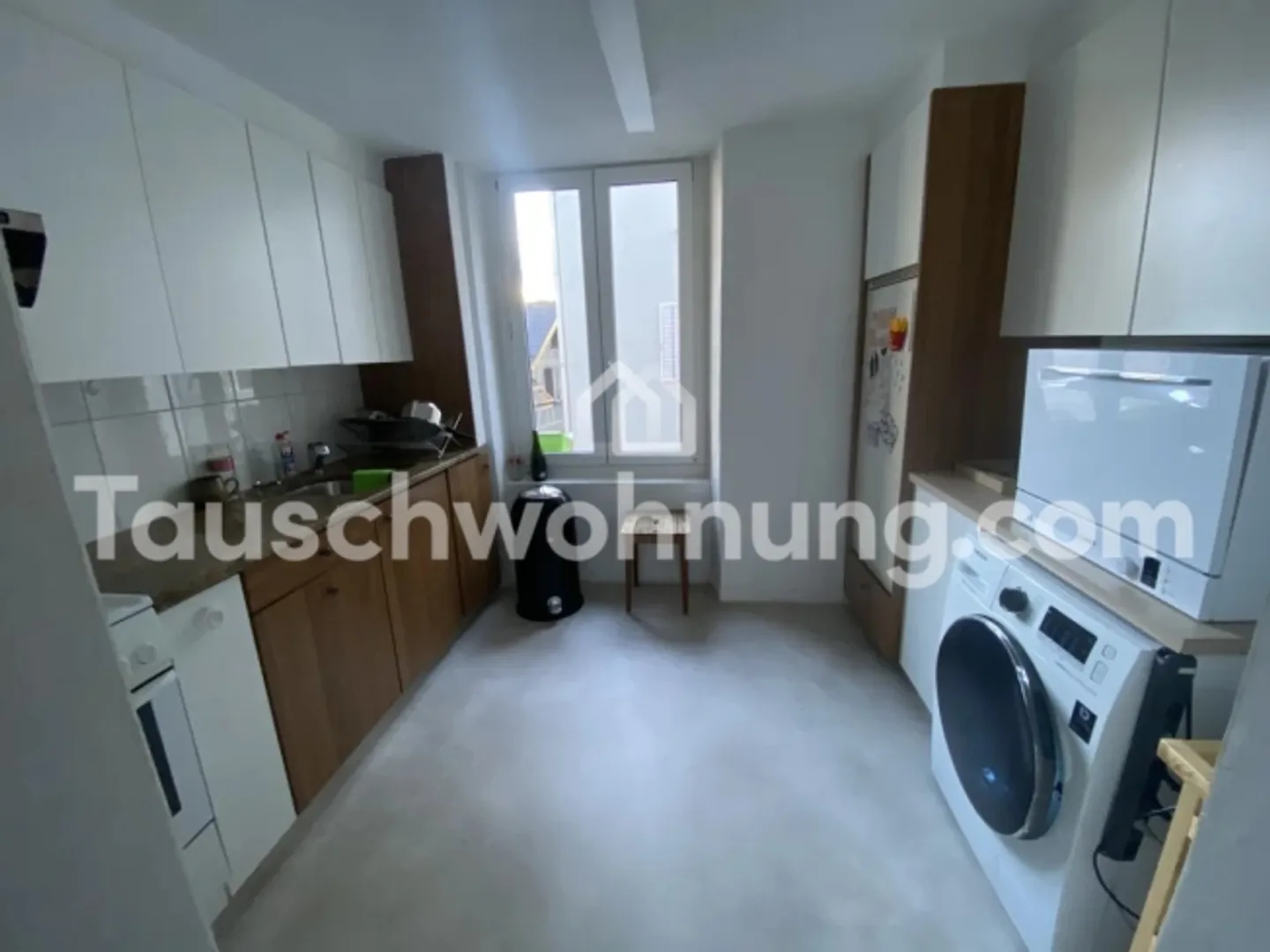 [ÉCHANGE D'APPARTEMENT] Échange de bel appartement ancien en plein centre-ville - Photo 3 sur 4