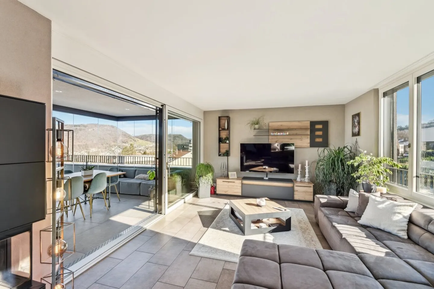 Exklusive Attika-Maisonette mit Terrasse - Foto 3 von 10