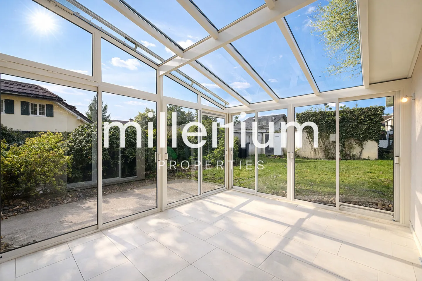 Villa con 4 camere da letto e giardino a Versoix - Foto 2 di 16