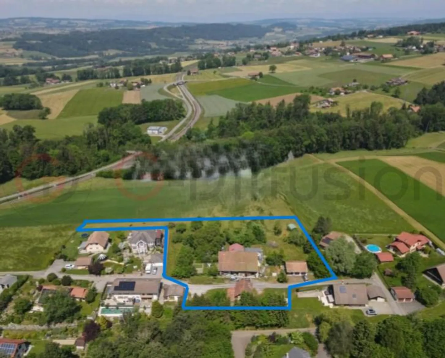 Außergewöhnliches Grundstück von 4113 m2 in Oron-le-Châtel - Foto 1 von 12