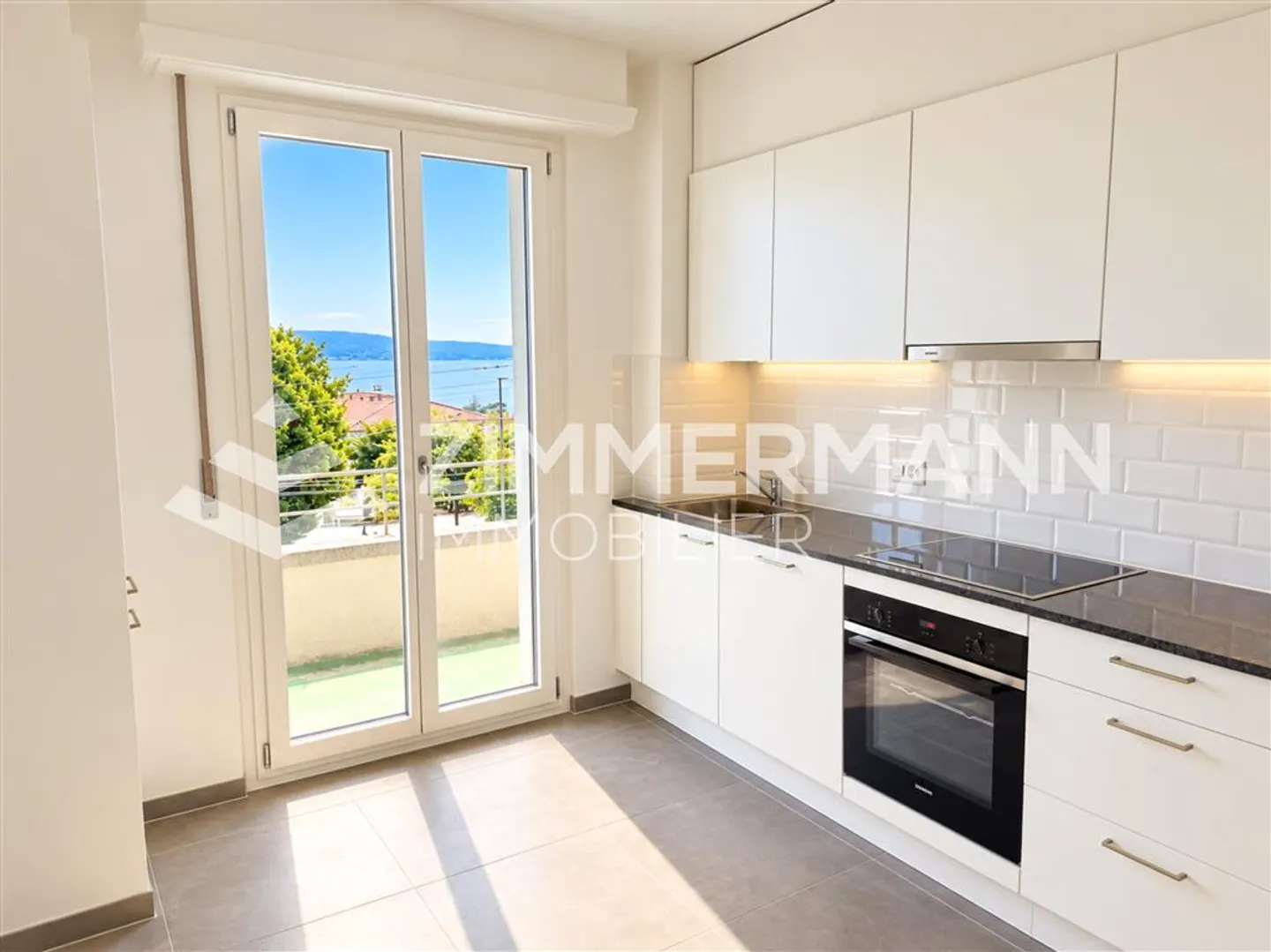 Appartement Charmant avec Vue sur le Lac - Photo 7 sur 8