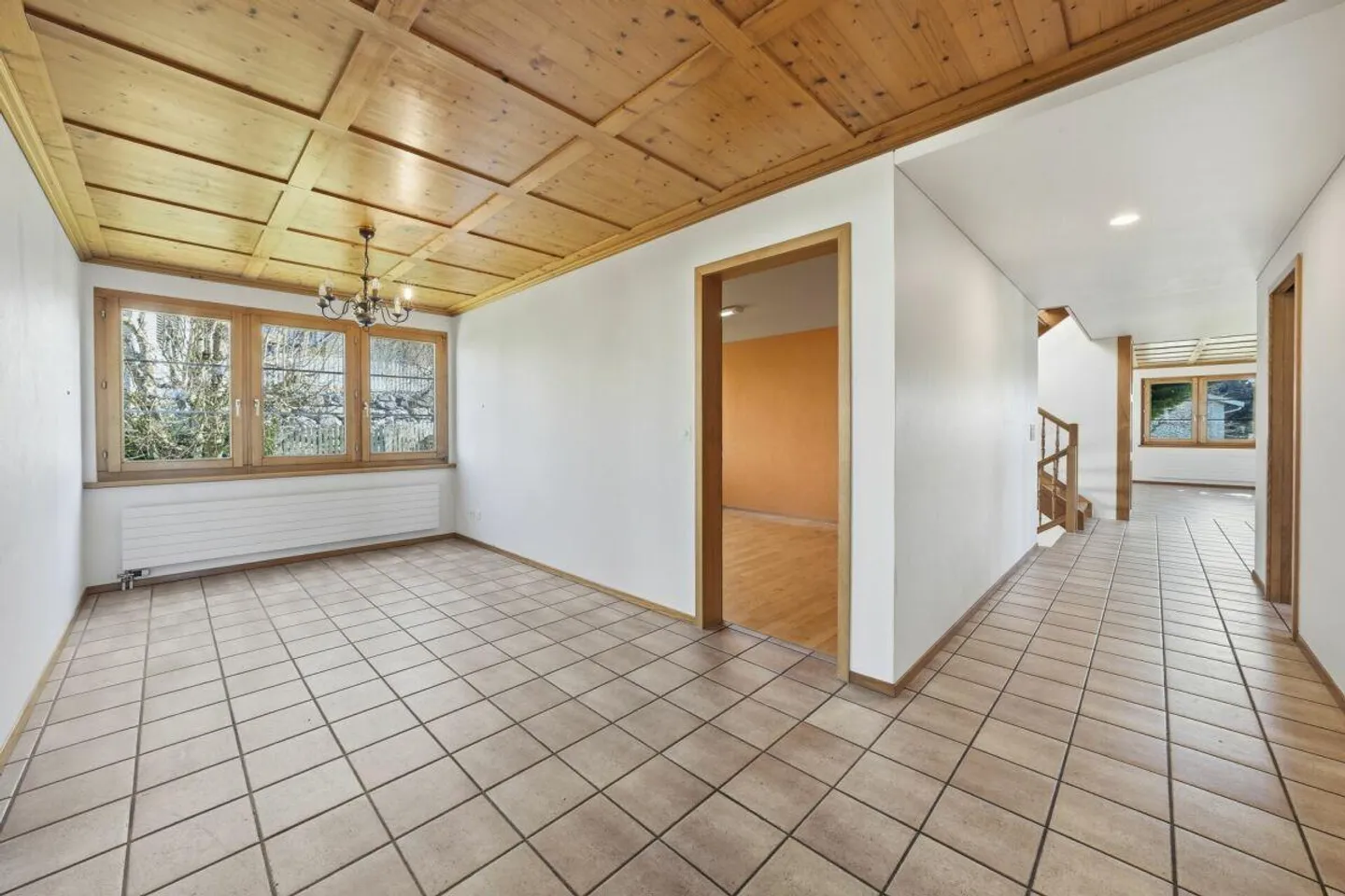 Paradise familial indépendant avec appartement, vue dégagée et offre d'espace polyvalent - Photo 25 sur 30