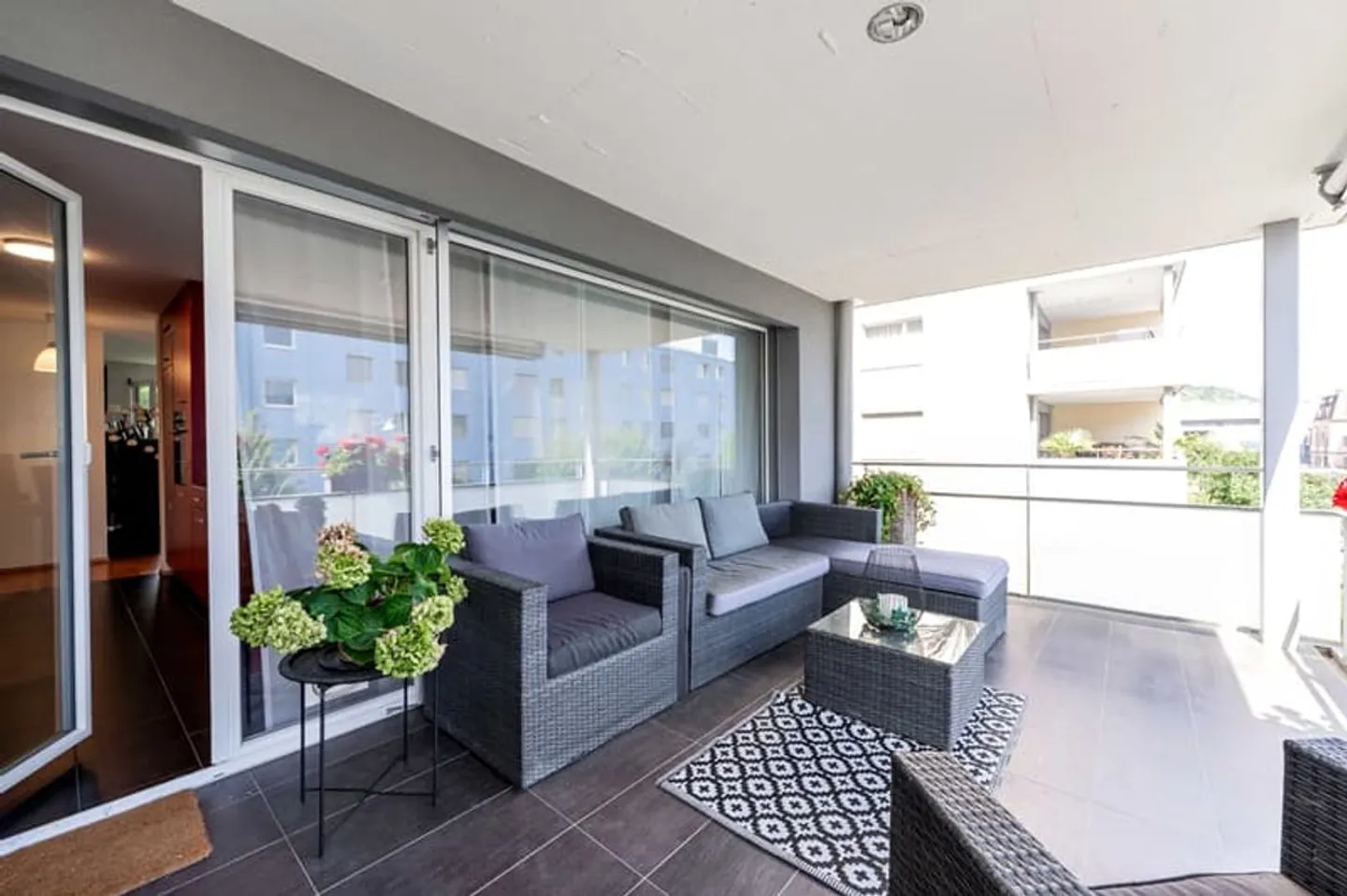 Apartment for rent - Photo 1 of 9