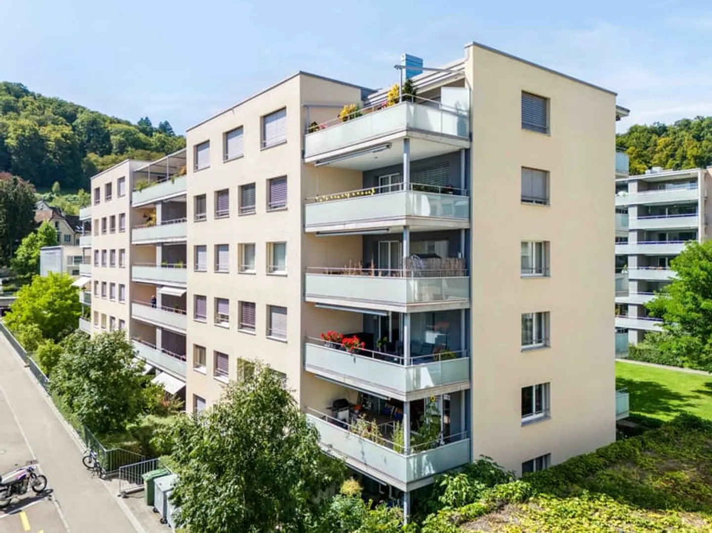 Apartment for rent - Photo 5 of 9