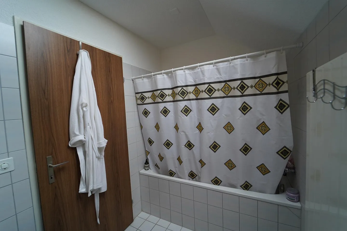 Living in the Green - Photo 4 of 6