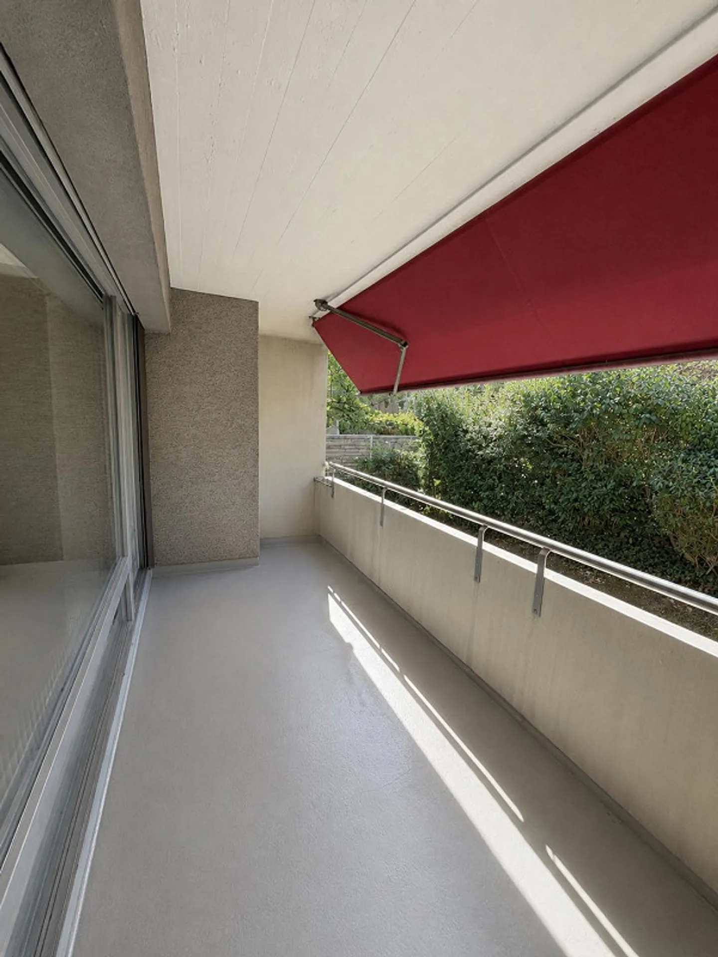 Appartamento attraente con 3 camere da letto, ampio balcone e vista sul verde - Foto 1 di 8