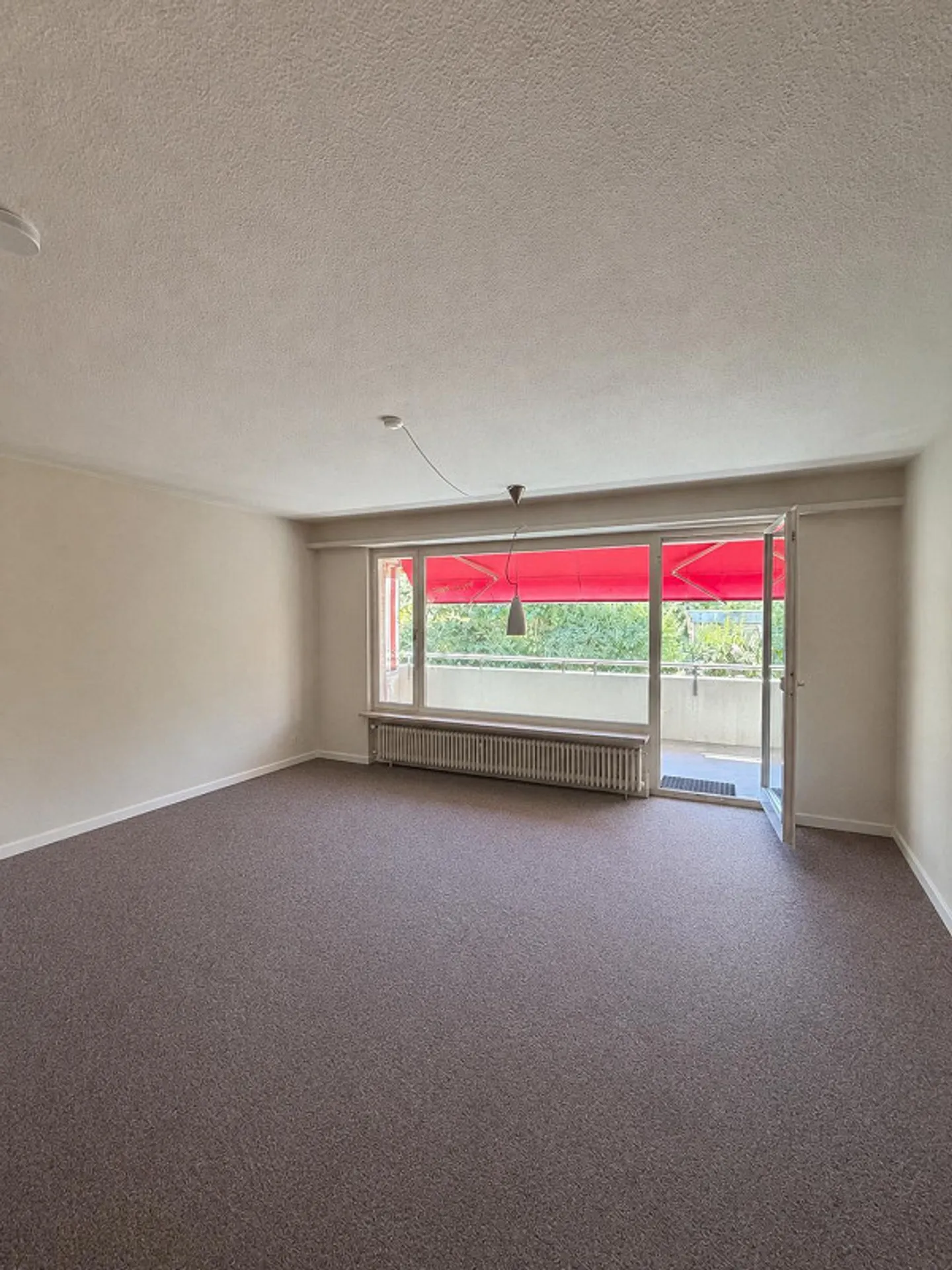 Appartamento attraente con 3 camere da letto, ampio balcone e vista sul verde - Foto 2 di 8