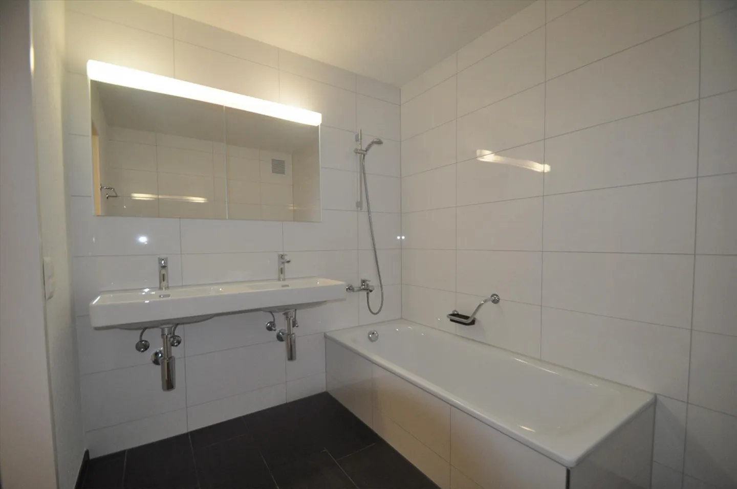 La tua nuova casa ti aspetta! - Foto 7 di 9