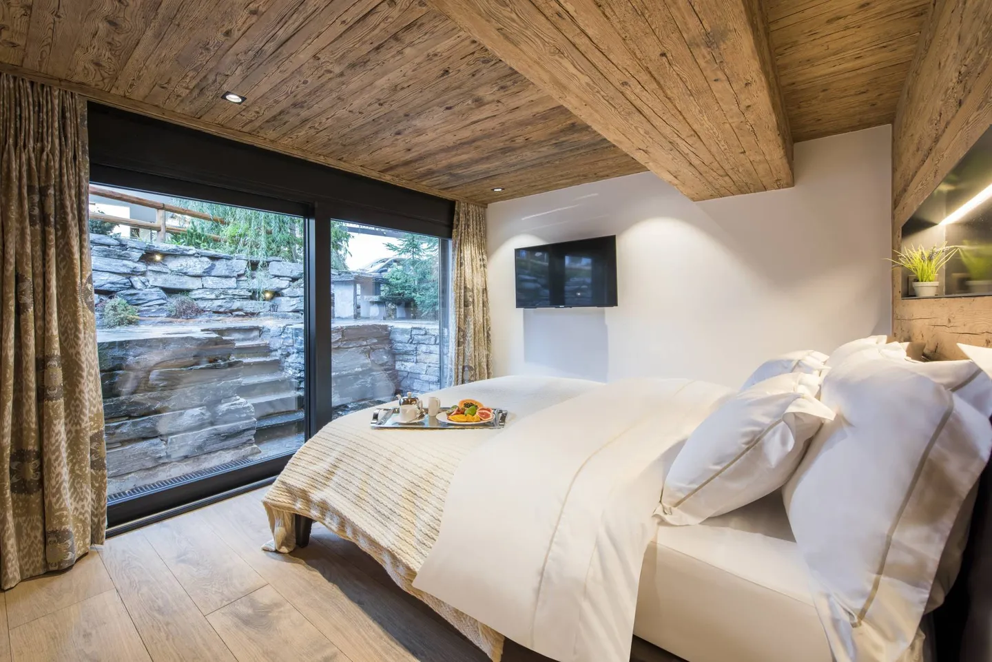 Exceptional Chalet in the Heart of the Resort - Photo 9 of 13