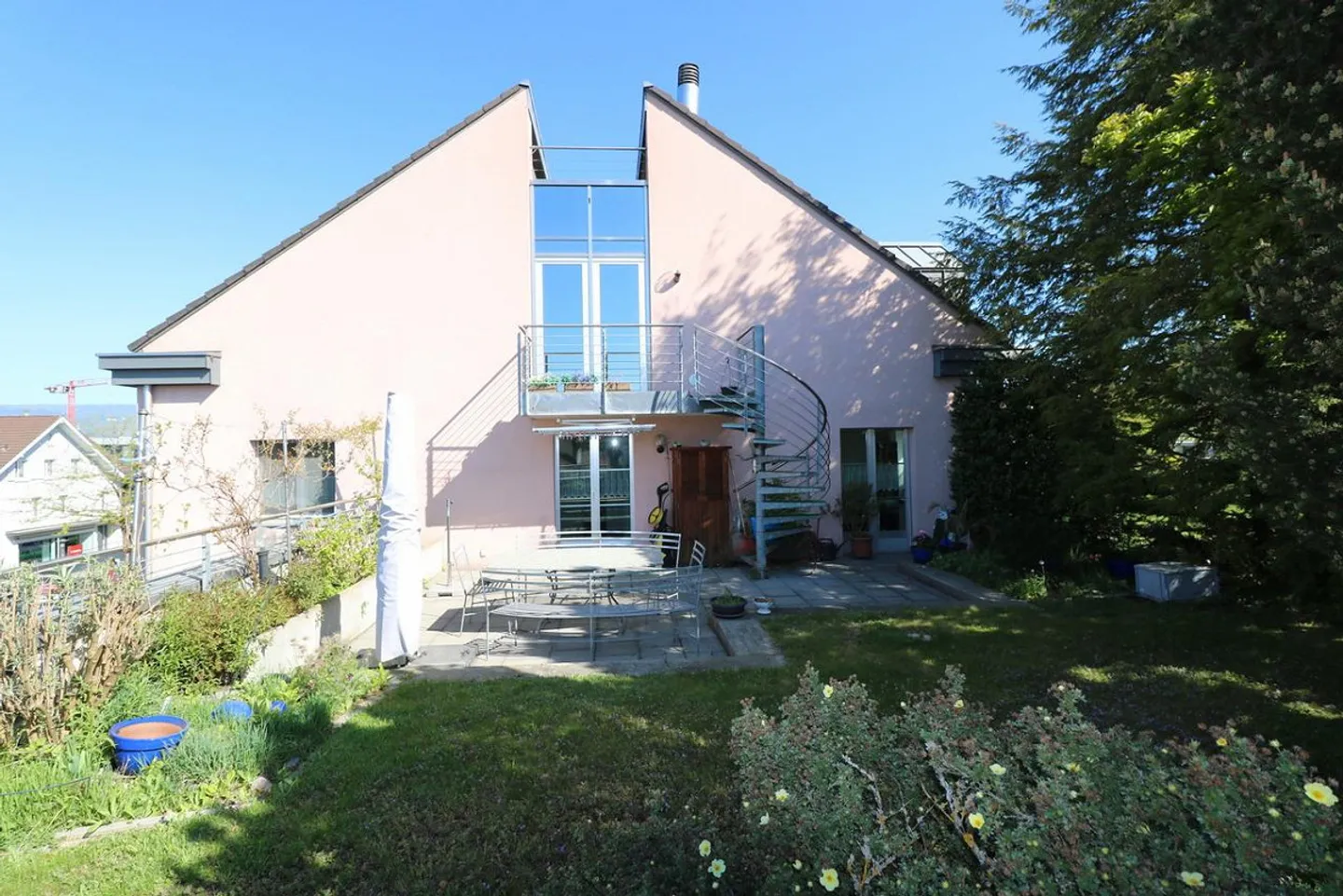 Duplex mit toller Dachterrasse - Foto 1 von 11