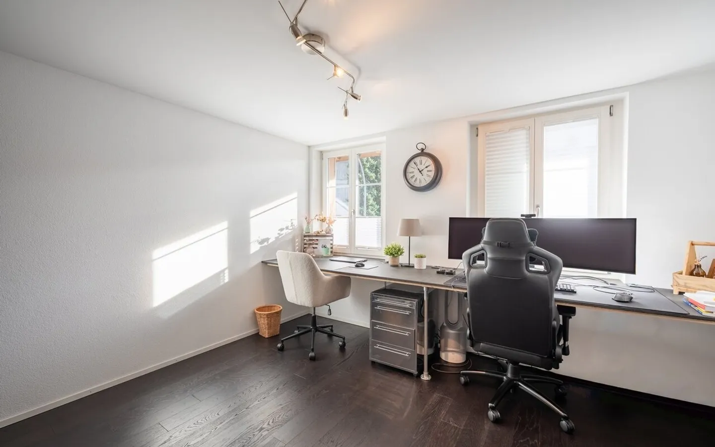 Wunderschön renovierte Wohnung im grossen Stil! - Foto 5 di 13